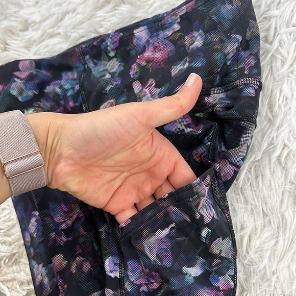 Lululemon Fast and Free Crop II 19" *Non-Reflective Activate Floral Multi - Picture 4 of 6